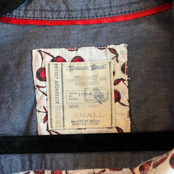 Button Down - Picture 5 of 5